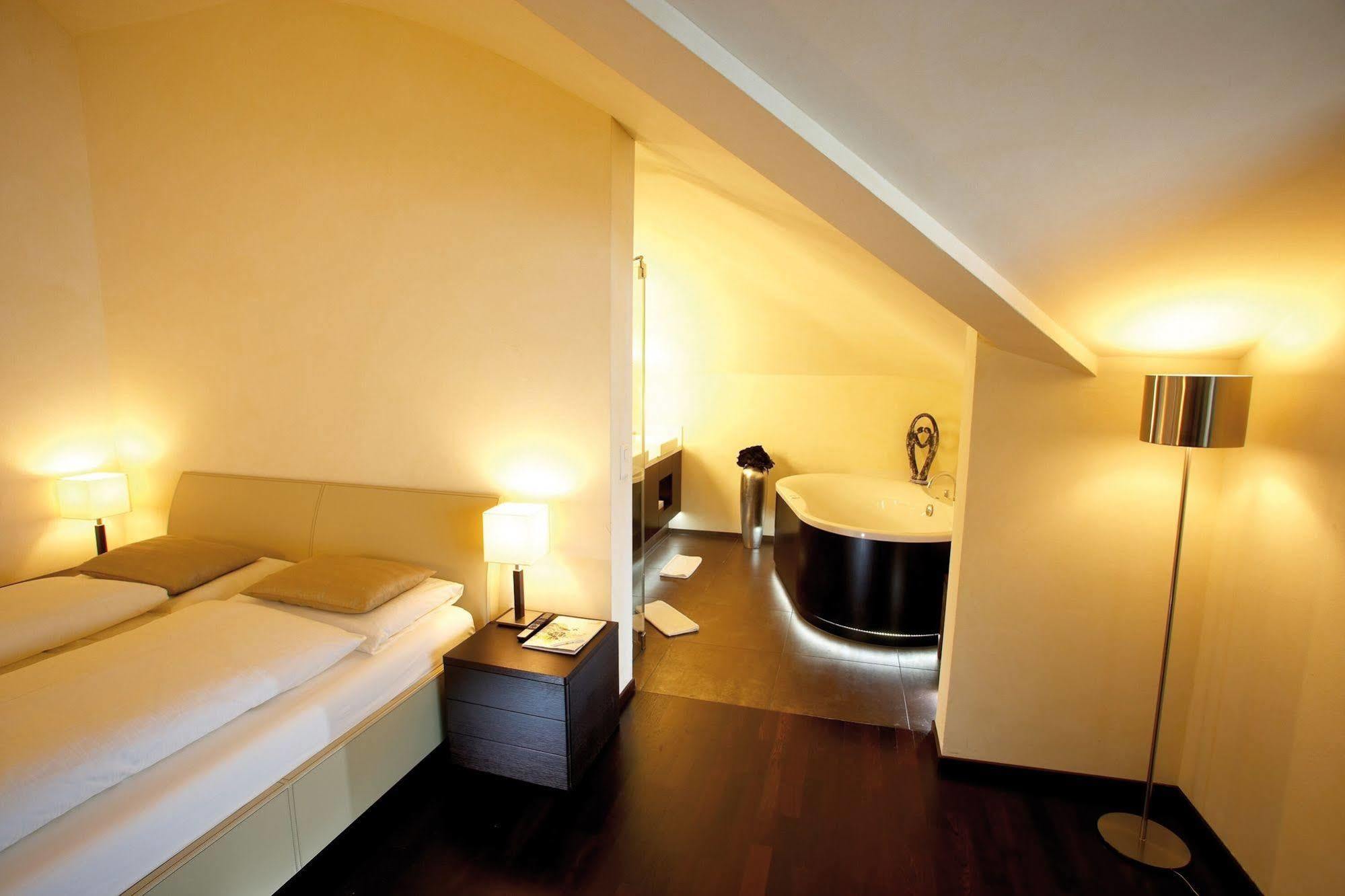Otel Uto Kulm Car-free Hideaway In Zurich Bonstetten